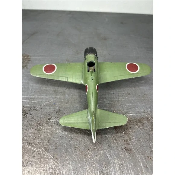 Tamiya Mitsubishi A6M5 Zero Fighter 1/72 Built Painted Missing Parts Model Plane - Picture 7 of 11